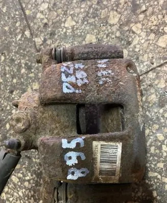 Peugeot 307 Front brake caliper