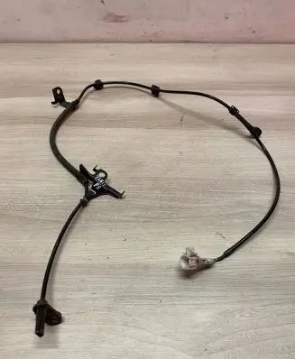 Toyota Yaris ABS brake wheel speed sensor 895420d050 06210754783