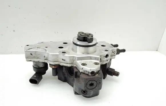 Mercedes-Benz E W211 Fuel injection high pressure pump A6460700301 PH0010 20653