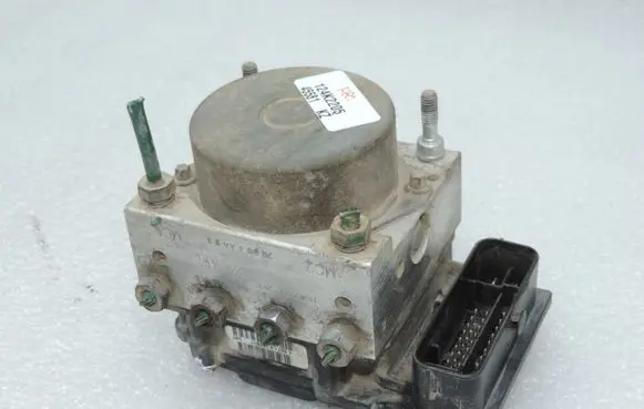 Dacia Duster ABS Pump 6001551521
