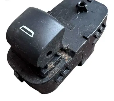 Chevrolet Volt II Electric window control switch 23308157 D3A001A 00523C