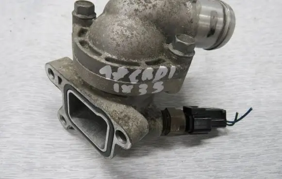 KIA Sportage Thermostat/thermostat housing