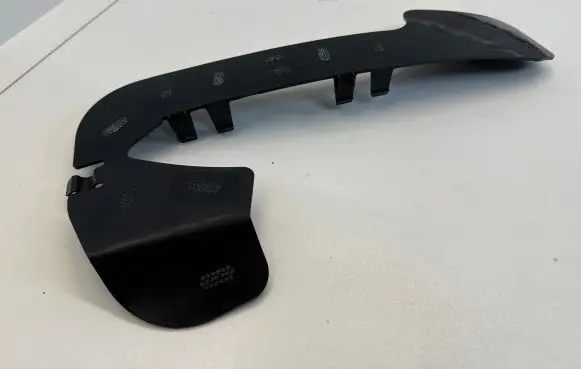 Tesla Model Y Fog light bracket 108944700B