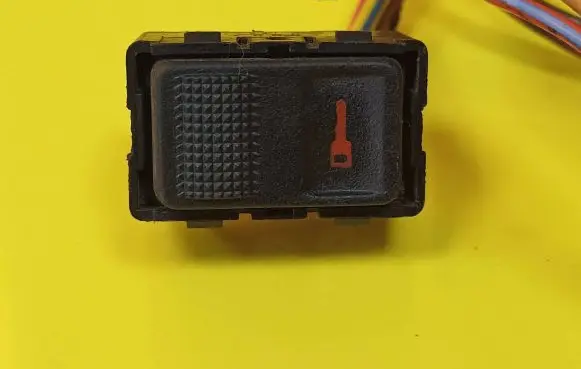 Audi A3 S3 8L Central locking switch button 8L096210701C