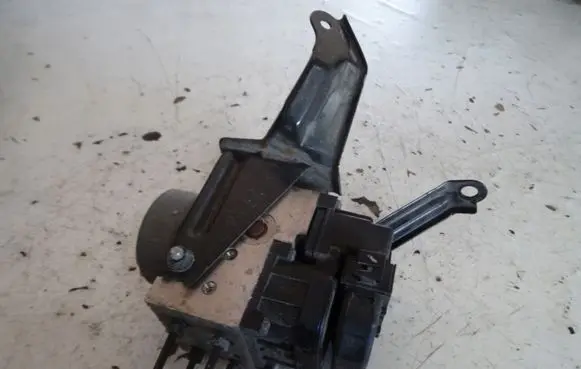 Toyota Corolla E110 ABS Pump 4451002050