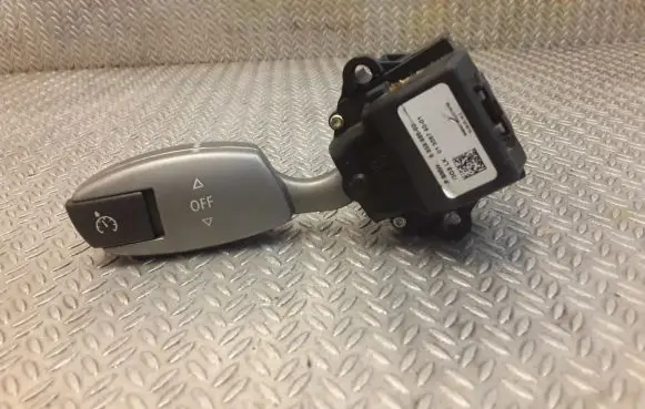 BMW 7 E65 E66 Cruise control switch 6959986