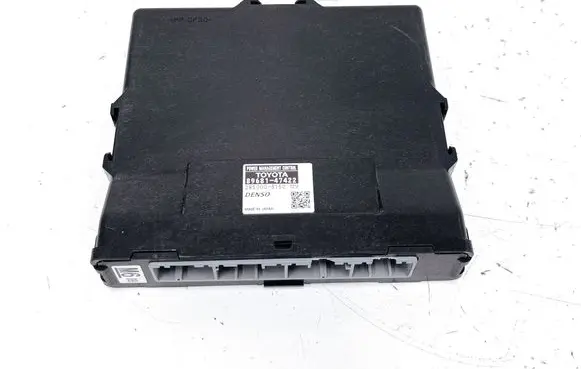 Toyota Prius+ (ZVW40) Power management control unit 8968147422 2850003150