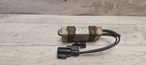 Toyota Yaris Coolant fan relay 