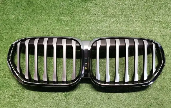 BMW X1 F48 F49 Front grill 18517811DANEK 18517811