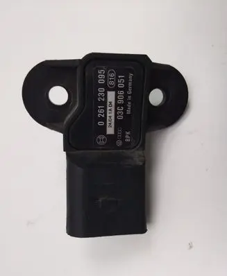 Skoda Octavia Mk2 (1Z) Air pressure sensor 0261230095