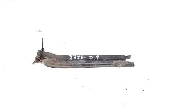 Mercedes-Benz ML W164 Front bumper mounting bracket A1648800414
