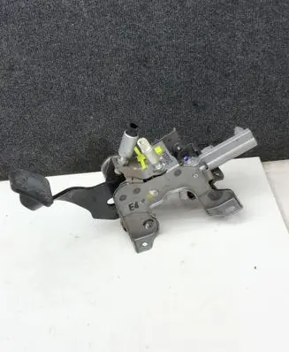 Honda CR-V Brake pedal 
