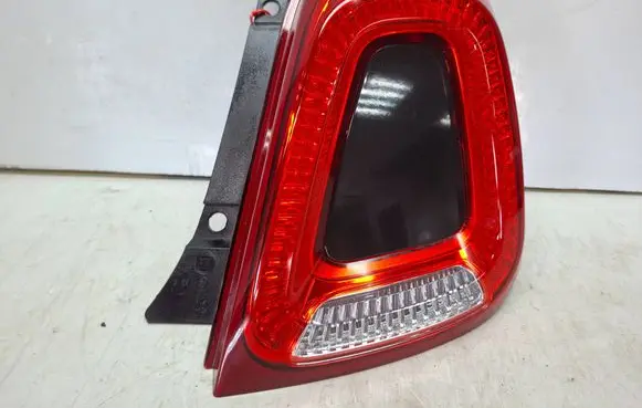 Fiat 500 Rear/tail lights S27647272 52007422