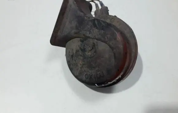 Volkswagen Golf IV Horn signal E200884