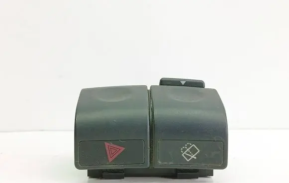 Mitsubishi Colt Hazard light switch 06006