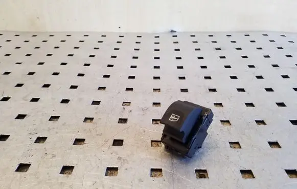 Renault Megane III Electric window control switch