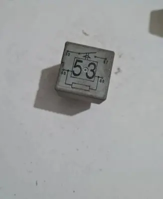 Volkswagen Golf III Other relay 141951253B 20240072