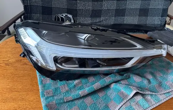 Volvo XC60 Headlight/headlamp 31420418
