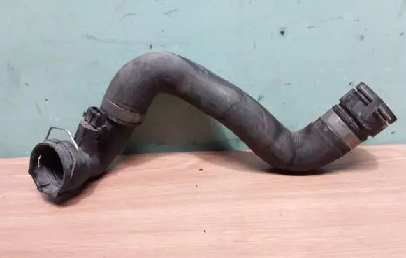 BMW X3 E83 Engine coolant pipe/hose 3413819