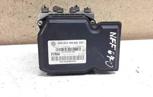 Volkswagen PASSAT B7 ABS Pump 3AA614109AQ