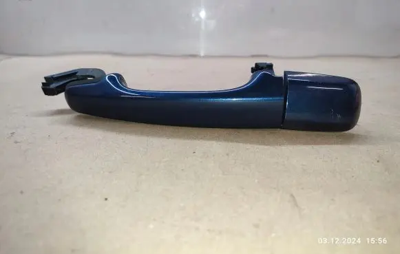 Volvo V70 Front door exterior handle
