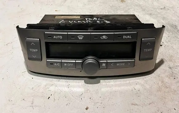 Toyota Avensis T250 Center console 5590005270 MB1465704433