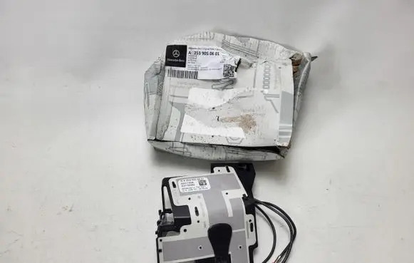 Mercedes-Benz GLC X253 C253 Bluetooth antenna A2539050601