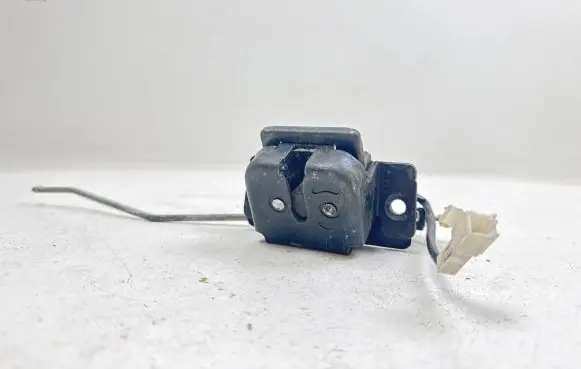 KIA Sorento Tailgate/trunk/boot lock/catch/latch 812303E000
