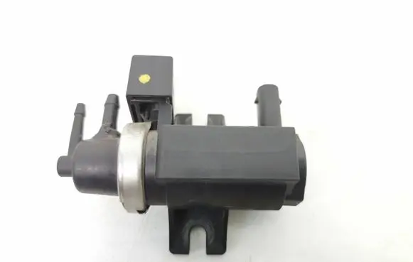 Mercedes-Benz A W169 Turbo solenoid valve A0051535528 70078200