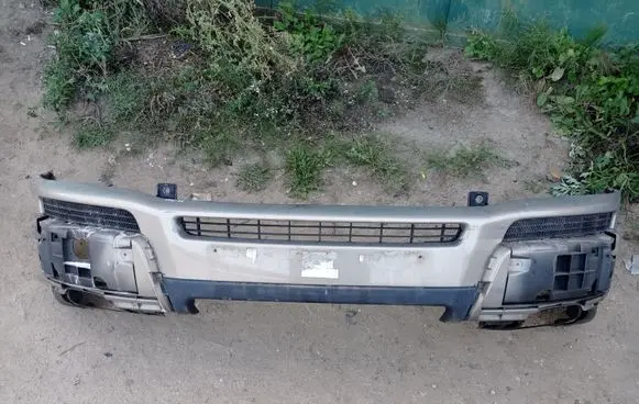 Volvo XC90 Front bumper 08620598 08620596