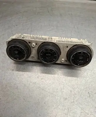 Mercedes-Benz ML W163 Climate control unit A1638204289 5HB96464302