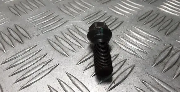 BMW 5 F10 F11 Nuts/bolts 