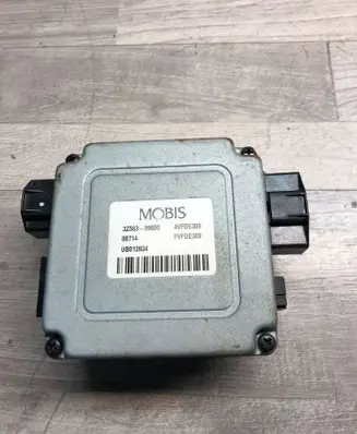 Hyundai i40 Power steering control unit/module 3Z56399600 4VFDE309 UB012834