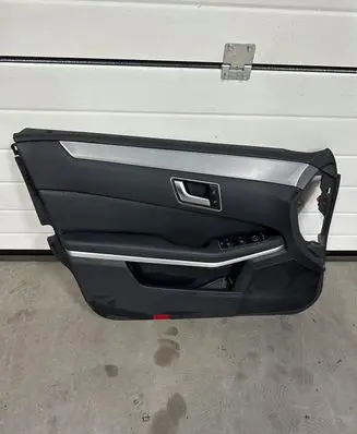 Mercedes-Benz E W212 Front door card panel trim Boczekdrzwiw212