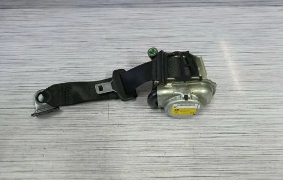 Mini Cooper Countryman F60 Rear seatbelt 7384994 72117384994