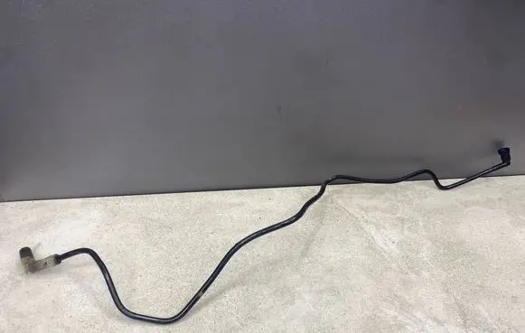 Audi A4 S4 B7 8E 8H Fuel line pipe 8E0201227AQ