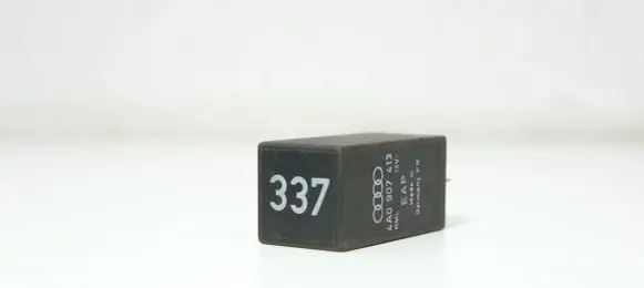 Audi A6 S6 C4 4A Other relay 4A0907413