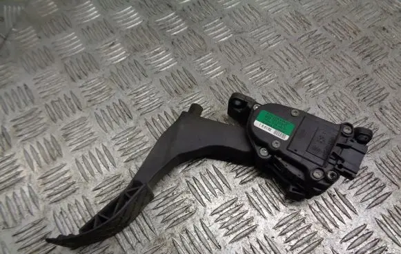 Skoda Fabia Mk1 (6Y) Accelerator throttle pedal 6Q1721503C