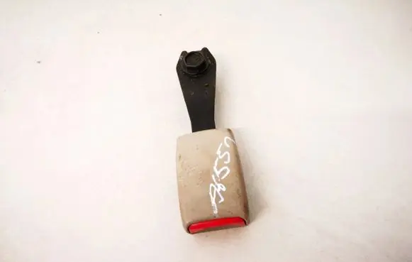 Mitsubishi Galant Front seatbelt buckle 15860