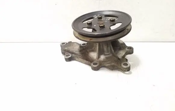 Nissan X-Trail T30 Water pump