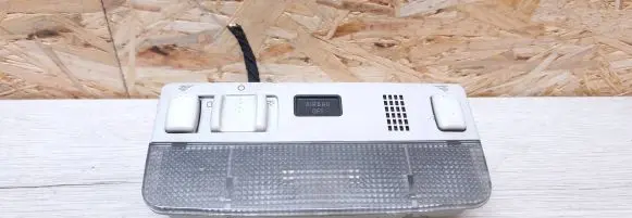 Volkswagen PASSAT B5.5 Front seat light 1U0947105