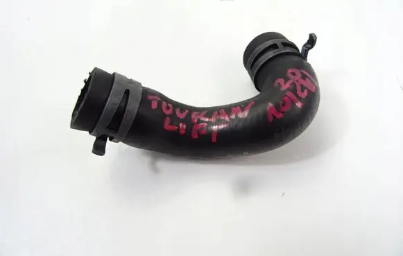 Volkswagen Touran III Engine coolant pipe/hose 1K0122058L