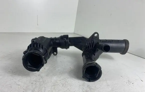 Thermostat/thermostat housing