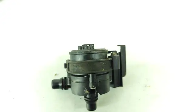 BMW 5 G30 G31 Electric auxiliary coolant/water pump 8623756 8623759