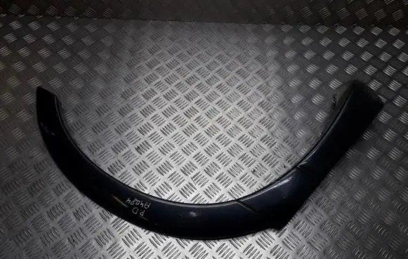 Chevrolet Venture Front arch trim 10237822