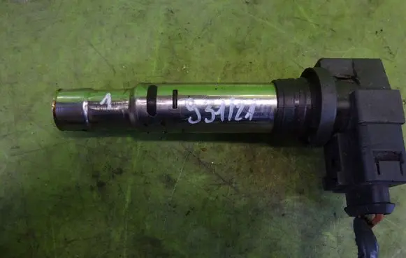 Volkswagen Caddy High voltage ignition coil 036905715G