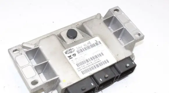 Citroen C4 I Engine control unit/module 9658283680 9657870480