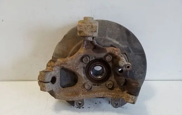 Rear wheel hub