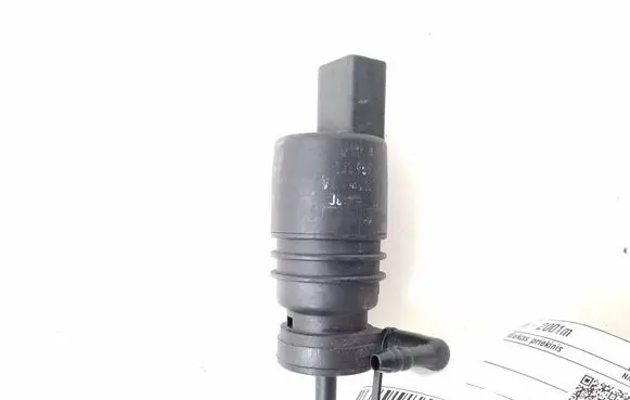 Audi A4 S4 B5 8D Windscreen/windshield washer pump 