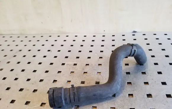 Seat Toledo III (5P) Engine coolant pipe/hose 3B0122291B